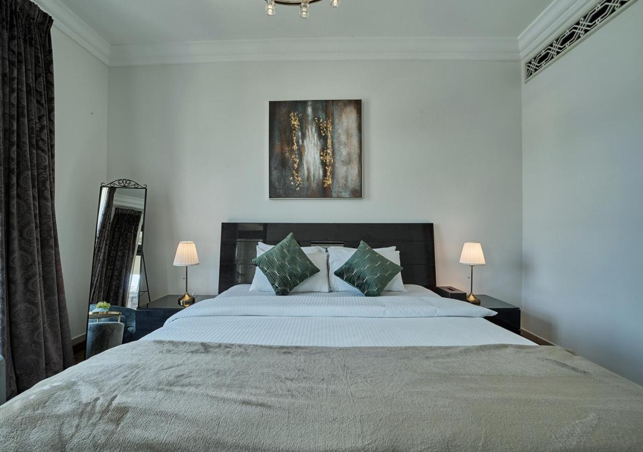 Burj Khalifa Partial View Peak Living Luxury 2Br Souk Al-Bahar Beside Dubai Mall-Golden Homes Exteriér fotografie